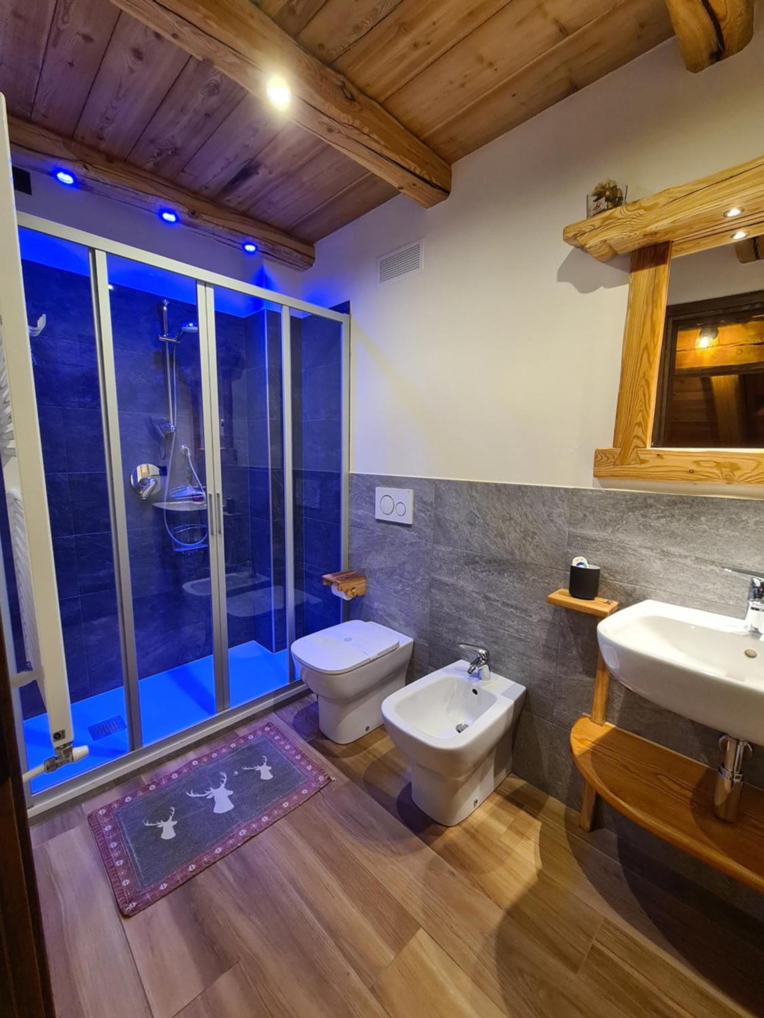 La Maison. Il Nido Dell'Aquila Bardonecchia Eksteriør billede