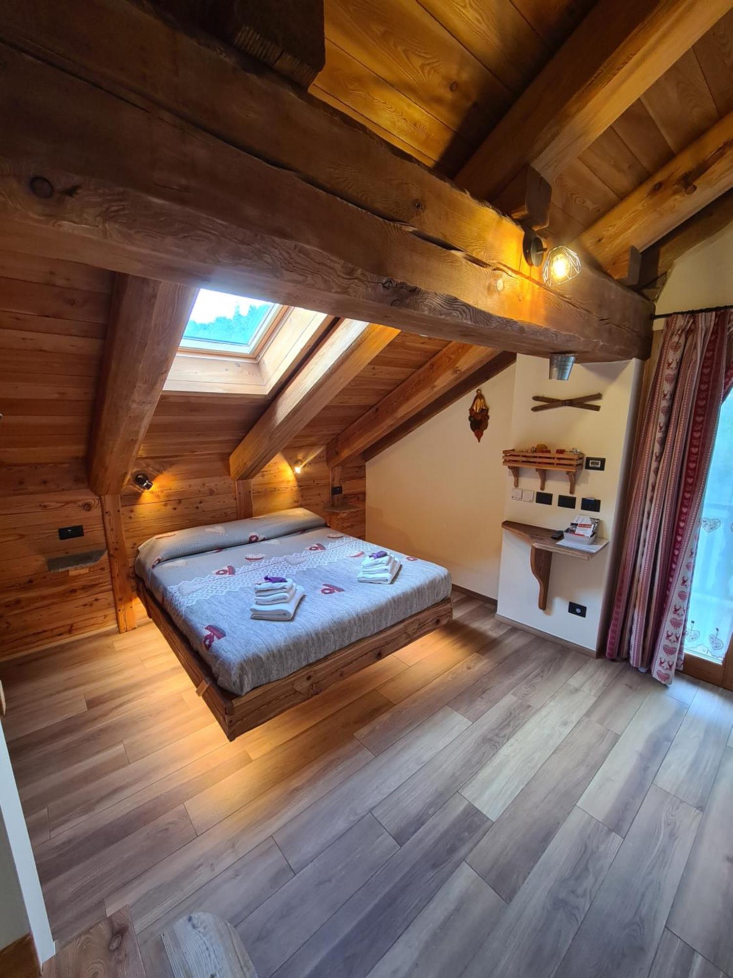 La Maison. Il Nido Dell'Aquila Bardonecchia Eksteriør billede
